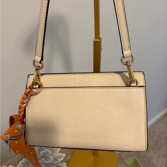 Michael Kors Valerie Cream Crossbody Bag EUC with cute bag charm - Picture 10 of 11